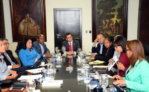 Ministro dispone reparación escuelas afectadas por lluvias Ministro dispone reparación escuelas afectadas por lluvias