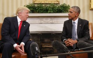 EEUU: Trump se reúne con Obama para iniciar el traspaso de poderes
