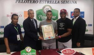 Eligen a Roenis Elías Pelotero Estrella de la Semana Eligen a Roenis Elías Pelotero Estrella de la Semana