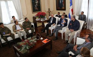 Gobierno en sesión permanente; Medina instruye salvar vidas