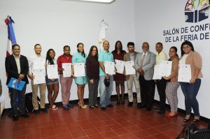 Cultura entrega premio Joven XIX Feria Internacional del Libro 2016 Cultura entrega premio Joven XIX Feria Internacional del Libro 2016