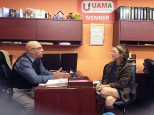 Acuerdan trabajar en beneficio comunidad e industria automotriz