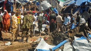 SOMALIA: 13 muertos en atentado mercado SOMALIA: 13 muertos en atentado mercado