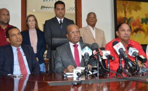 OTTT y empresarios transporte acuerdan no aumentar el pasaje