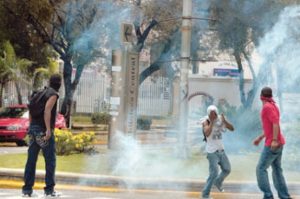 La UASD suspende docencia por disturbios tras muerte de dirigente de Falpo