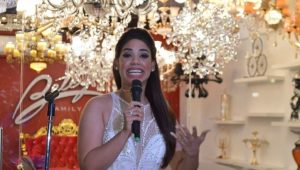 Betty Gerónimo inaugura su empresa de lámpara «Betty Family Home»