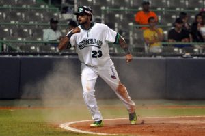 Estrellas derrotan Licey, Aguilas y Toros ganan Estrellas derrotan Licey, Aguilas y Toros ganan