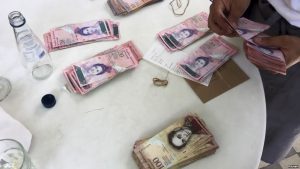 VENEZUELA: Parlamento exige extender vigencia de la moneda VENEZUELA: Parlamento exige extender vigencia de la moneda