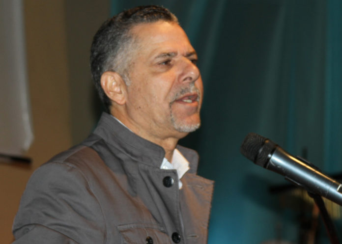 Manuel Jiménez funda partido político «Compromiso RD» imagen