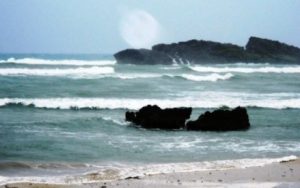 El COE decreta alerta verde en Costa Atlántica y Caribeña por grandes olas