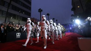 «Rogue one», basada en el universo de ‘Star Wars’, se estrena en Los Angeles