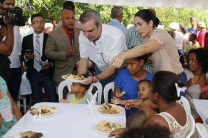 Luis Abinader acusa al Gobierno del supuesto aumento de la pobreza Luis Abinader acusa al Gobierno del supuesto aumento de la pobreza