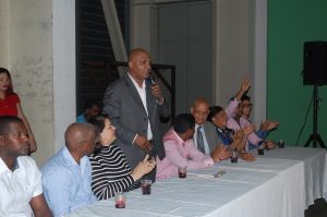 LOS ALCARRIZOS: Inicia feria comercial