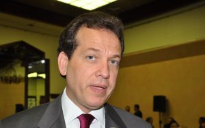 Ito Bisonó condena “intromisión” de Abinader en asuntos PRSC