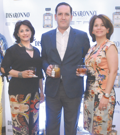 Presentan edición limitada del licor Disaronno Etro imagen