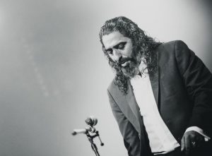 El Cigala muestra disco de salsa “Indestructible”