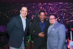 Kviar realiza alianza con cantante Félix D’Oleo Kviar realiza alianza con cantante Félix D’Oleo