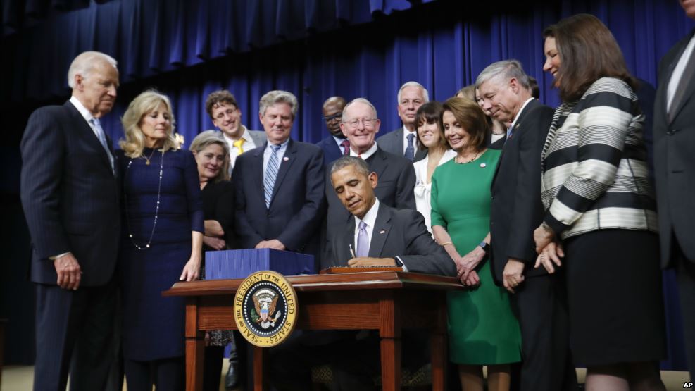 EEUU: Obama firma ley para enfrentar “grandes retos” médicos imagen