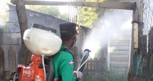 PTO PTA: Fumigan zonas afectadas por lluvias