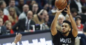 Otro doble-doble para el dominicano Karl Towns Otro doble-doble para el dominicano Karl Towns