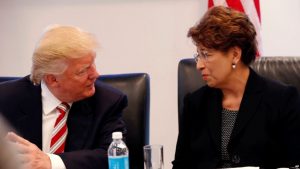 EEUU: Trump considera a tres hispanos para su gabinete EEUU: Trump considera a tres hispanos para su gabinete