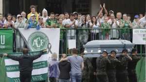 BRASIL: Rinden homenaje a víctimas del Chapecoense BRASIL: Rinden homenaje a víctimas del Chapecoense