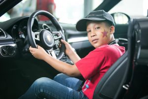 Porsche Center SD, a la velocidad de una sonrisa infantil Porsche Center SD, a la velocidad de una sonrisa infantil