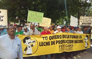 Productores línea Noroeste exigen que controlen importaciones de leche