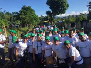 VILLA ALTAGRACIA: Reid & Compañía siembra 1,300 árboles de caoba