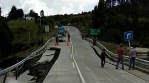 CHILE: Evacúan el sur por terremoto; levantan alerta tsunami