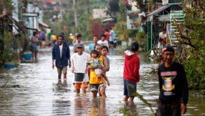 FILIPINAS: 300 vuelos cancelados a causa de tifón