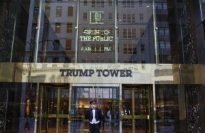 NUEVA YORK: Desalojan Torre Trump por paquete sospechoso