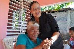 YAGUATE: Alcaldesa entrega vivienda