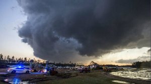 Tormentas y tornados en sureste Estados Unidos dejan 20 muertos