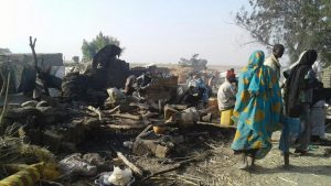 NIGERIA: Al menos 100 muertos en bombardeo a campo refugiados