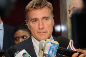 Embajador EU: Llegar «hasta el final» en casos depende del Gobierno de RD
