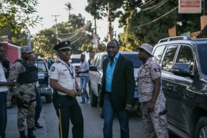 Simpatizantes senador electo extraditado Miami queman 2 alcaldías