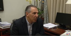 Peralta llama los jóvenes a participar y ganarse espacio en actividad política