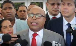 «No jueguen a buscar la fiebre en la sábana», dice Pacheco en Procuraduría