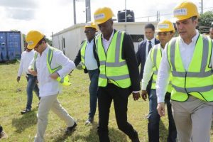 Presidente electo Haití visita centrales energía eléctrica en Rep. Dominicana