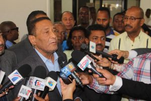 PRD presenta a Neney Cabrera para la Liga Municipal y pide apoyo del PLD