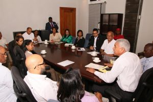 SC: Alcalde advierte a centros de salud