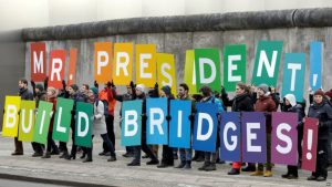 Berlín critica a los Estados Unidos por veto y Merkel lo rechaza