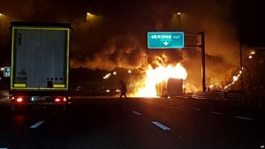 ITALIA: Accidente de bus escolar deja al menos 16 muertos