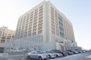 Acusan policía hispano contratar «asesino a sueldo» para mutilar ex esposa Acusan policía hispano contratar «asesino a sueldo» para mutilar ex esposa