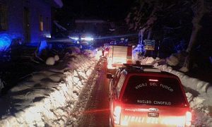 ITALIA: Una avalancha de nieve sepulta hotel con al menos 30 personas dentro