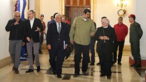 VENEZUELA: Presentan a Maduro propuesta para el diálogo