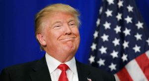 Trump: Orden es para mantener alejadas a personas malas