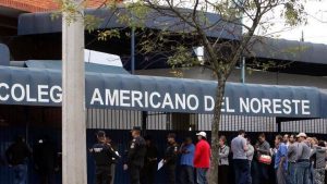 MEXICO: Alumno hiere profesora y 3 compañeros y se suicida