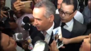 Alberto Holguín también niega haber firmado contrato con Odebrecht